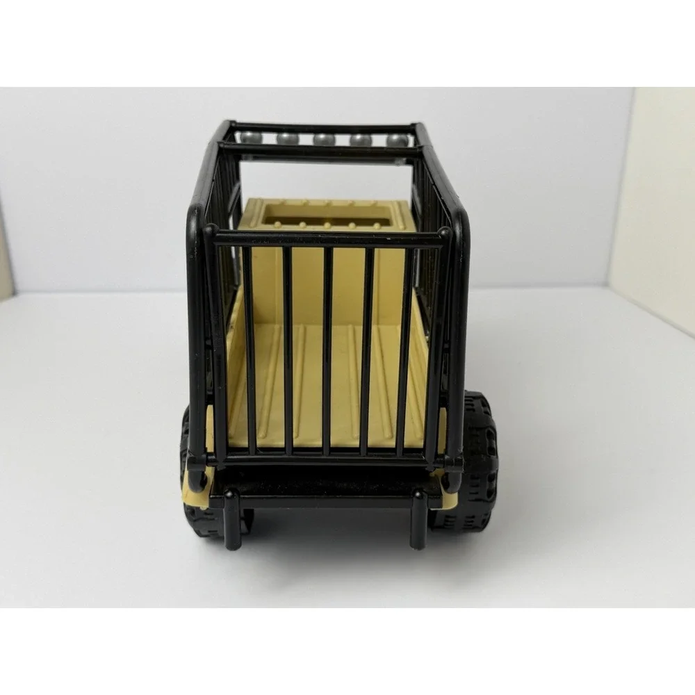 2021 Animal Planet Plastic Safari Vehicle Jeep Tested Doesn't Work Missing Wheel